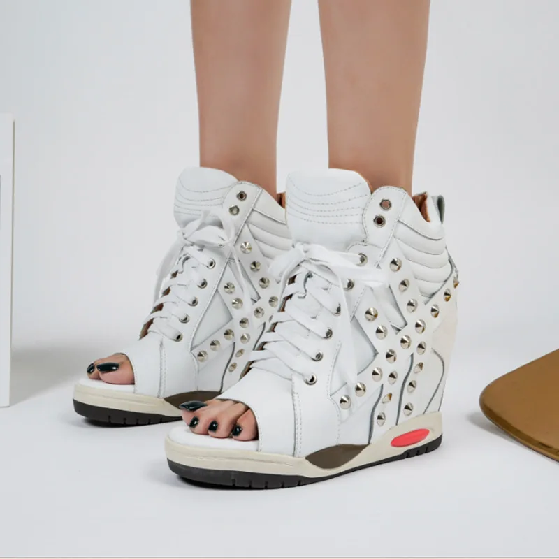 Женские кроссовки на танкетке повседневные дизайнерские сланцы с открытым