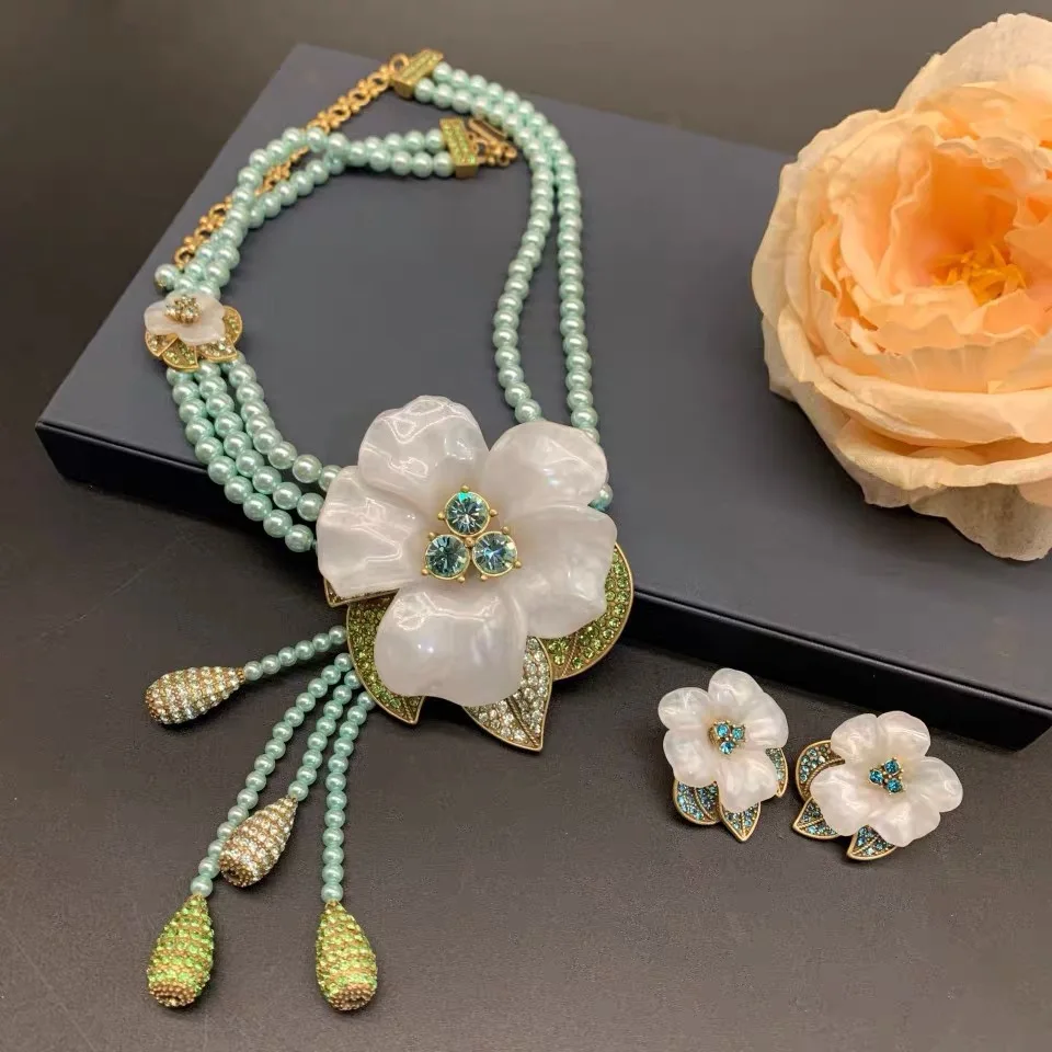 

Vintage Fashion Personality All Match Highlights The Atmosphere Flower Necklace Earrings Set For Women Luxury Collares Para