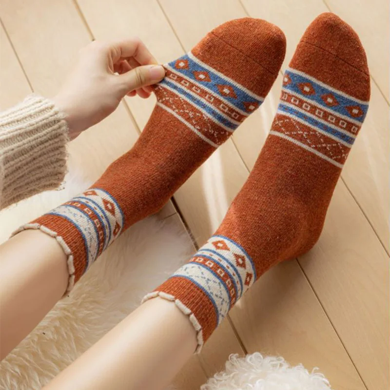 5 Pair Brand Designer Socks Women Long Keep Warm Winter Socks Set Fashion Streetwear Style Cycling Leg Warmers Harajuku Calzini