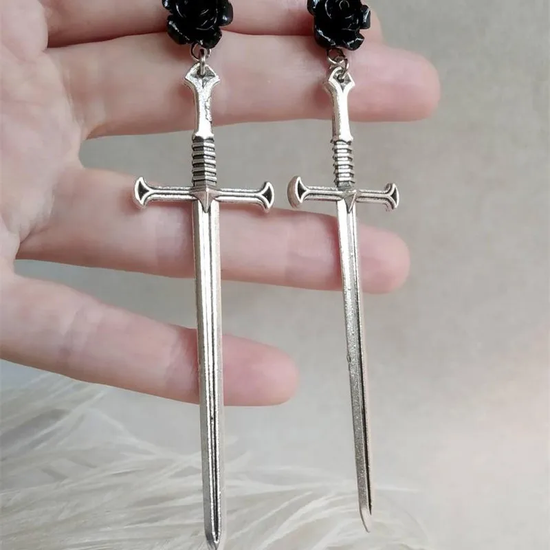 

Black Roses Gothic Sword Studs Earrings Creativity Punk Warrior Jewellery Gorgeous Black Jewelry For Tarot Gift