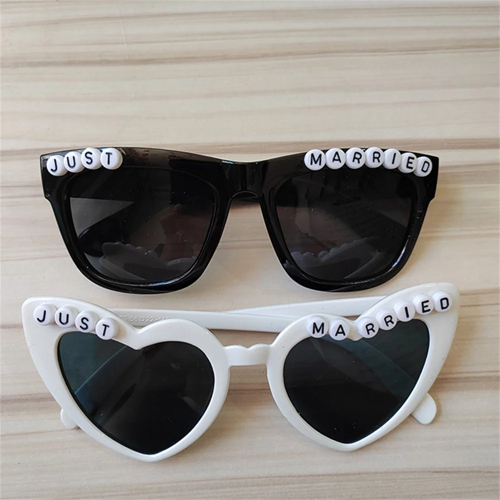 

2Pcs Just Married Sunglasses Husband Wife Bridal Shower Newlywed Couple Bride Groom Mr Mrs Pool Beach Wedding Honeymoon Gifts