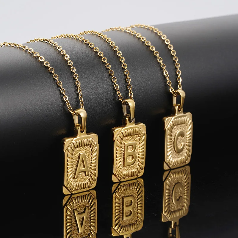 

Fashion 26 Letter Gold Color Pendant Necklace for Men Women Cuban Chain Couple Charm Initial Necklace Choker Jewelry Collar