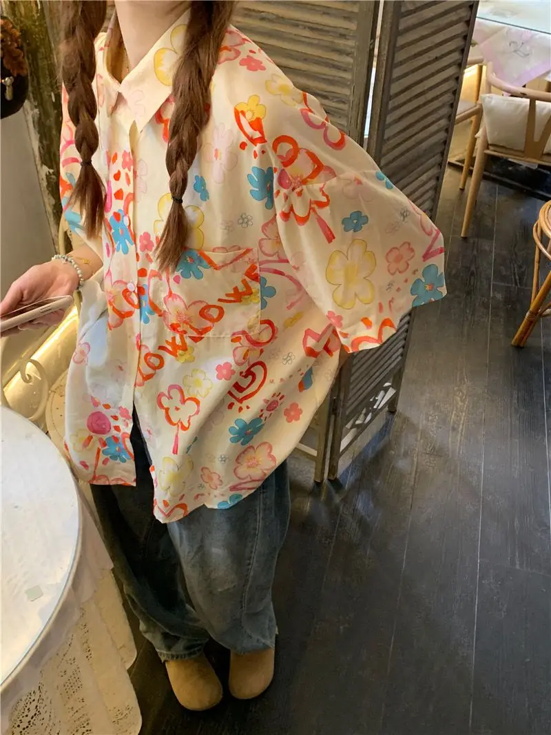 Блузка женская оверсайз с цветочным принтом