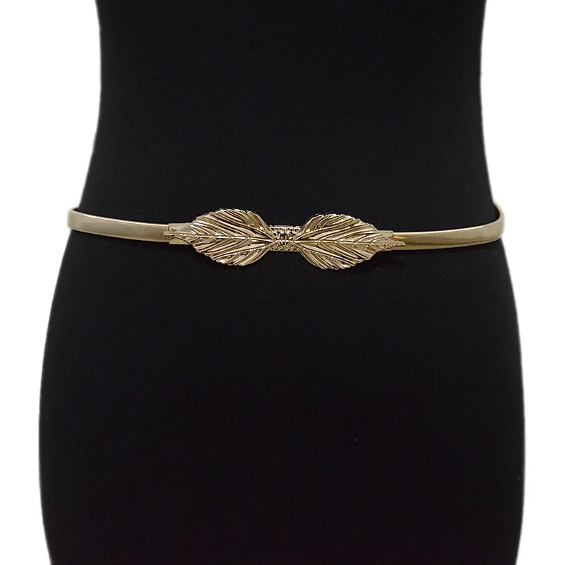 

Женская металлическая цепочка с эластичным поясом