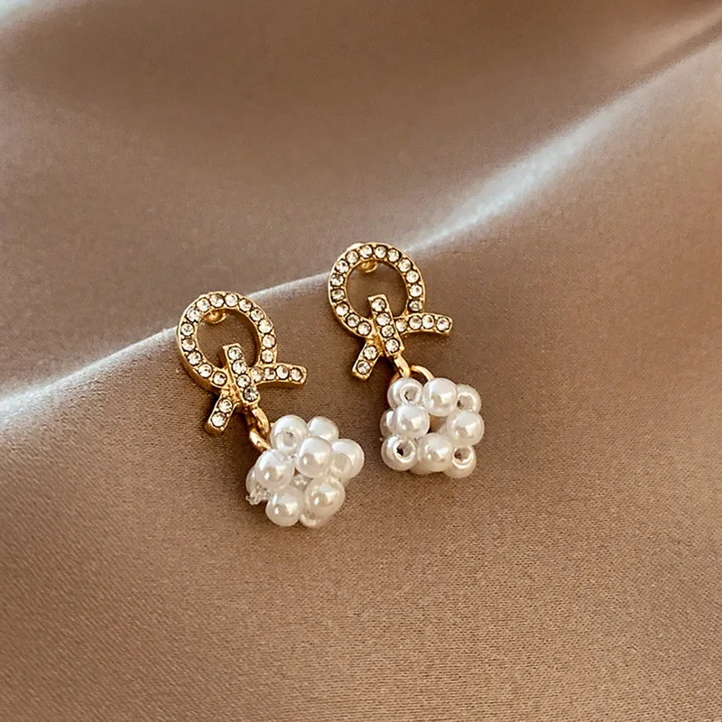 

New Elegant Imitation Pearl Flower Dangle Earrings For Women Girls Unusual Small Cute Drop Simple Earring