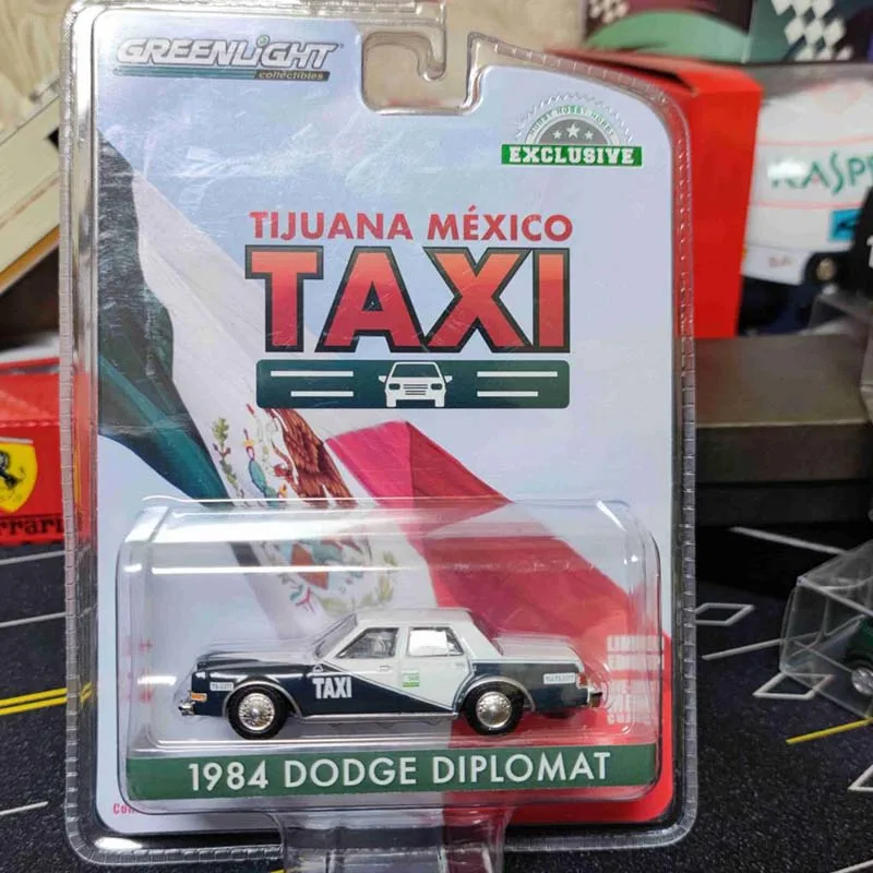 

GreenLight 1/64 1984 Dodge Taxi Diecast Model Car