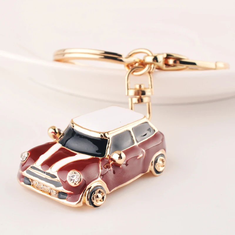 

High Quality Car Keychain Car Model Pendant Key Chain Ring Holder Men Women Purse Bag Keyrings Fine Gift Auto Decor Accessories