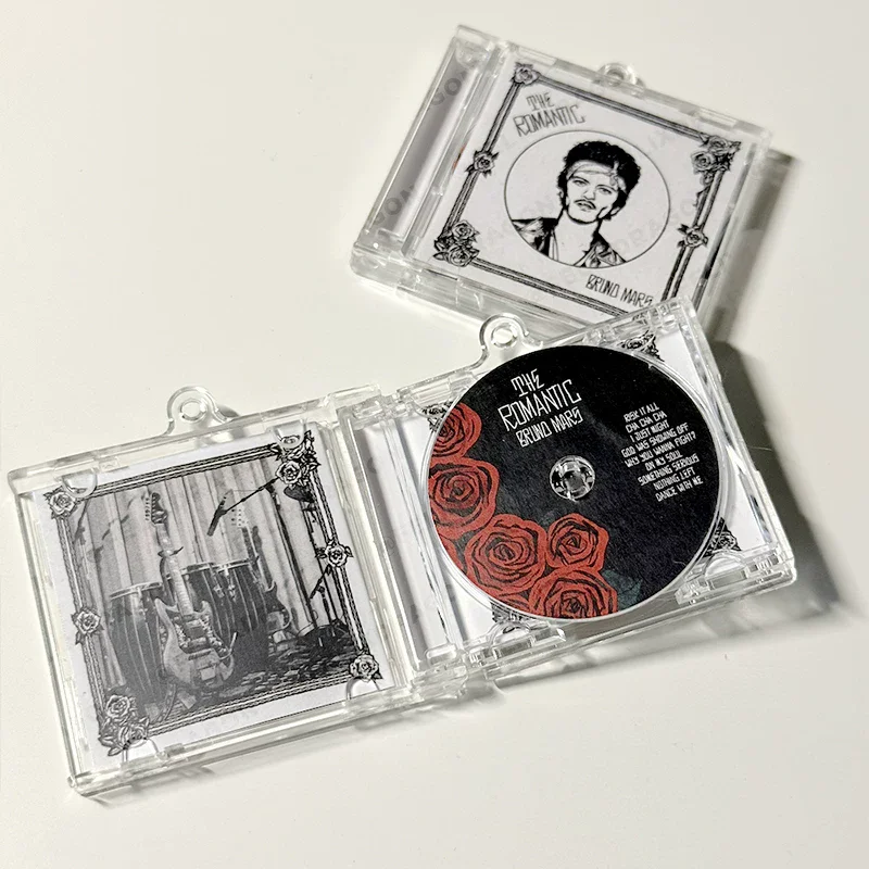 Фото Музыкальный брелок R&B Bruno Mars MINI CD NFC: воспроизведение песен из альбома The Romantic, брелок-подвеска для косплея, аксессуар для ожерелья №4