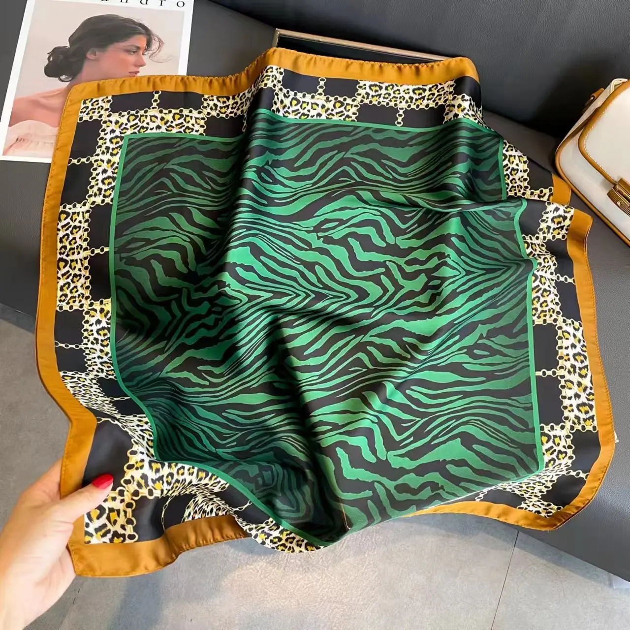 

Square Bandana Head Silk Scarf Women Luxury Floral Print Neck Scarfs Small Hijab Scarves Female Hairband Bag Scarfs Ladies 70cm