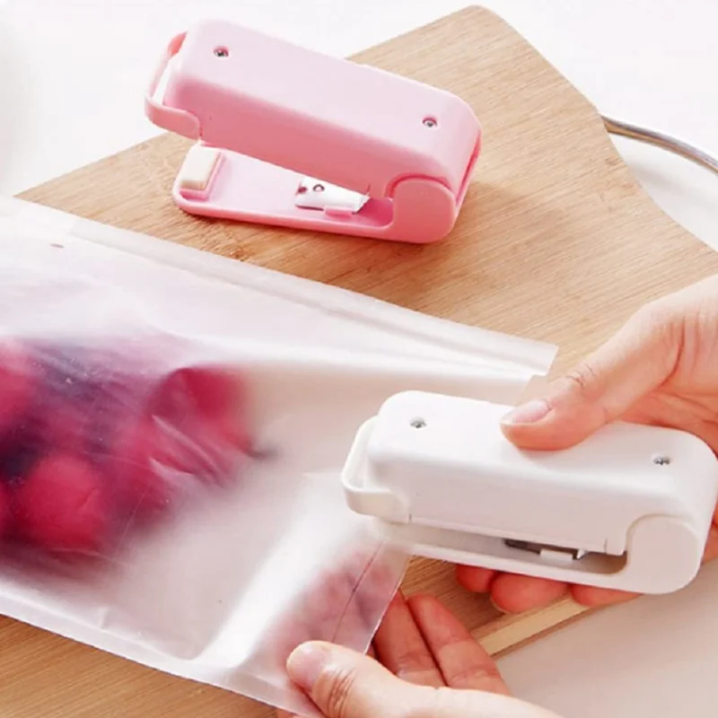 

Portable Mini Sealer Battery Powered Home Heat Sealer Machine Handheld Bag Heat Vacuum Sealer Packing Kitchen Accessories