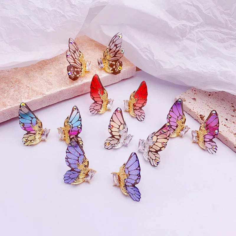 

Fairy Rainbow Gradient Copper Butterfly Wing Stud Earrings for Women Rhinestone Glitter Simulation Insect Jewelry