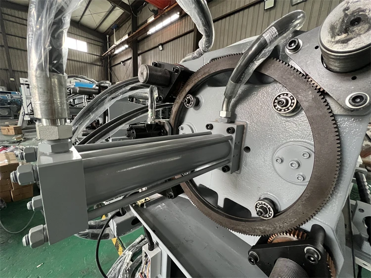 Китайская горизонтальная гидравлическая формовочная машина низкого давления