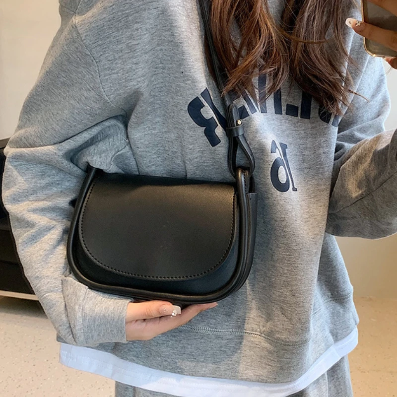 

2022 New Women's Casual Shoulder Bag High-quality Net Red Messenger Bag Fashion Women's Bag Underarm Bag Trendy Small Square Bag