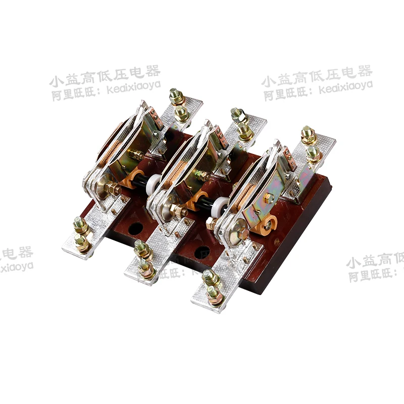 Ножевой переключатель HD13BX-1000/31 1000A Трехфазный трехпроводной 3P Одноходовой