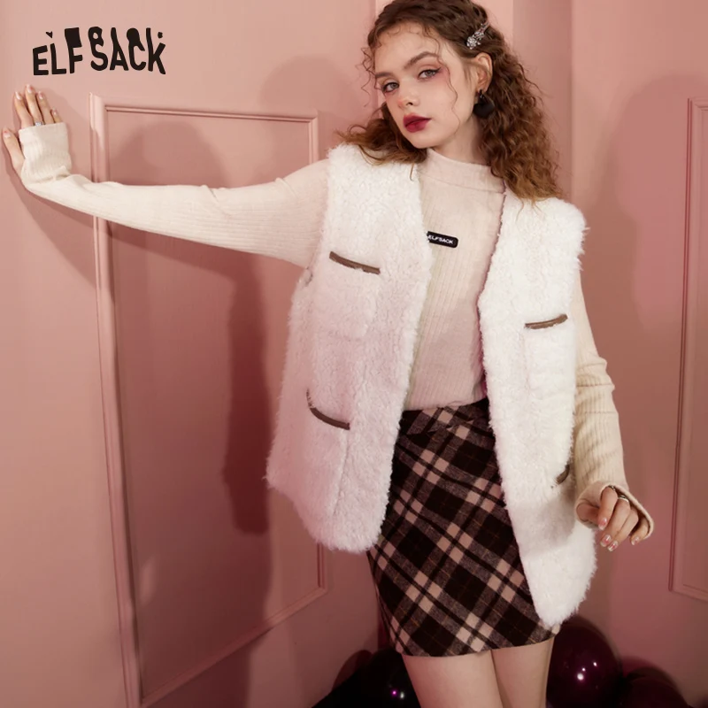 

ELFSACK Lmitation Lambs Wool White Vests Women 2022 Winter Loose Warm Coats