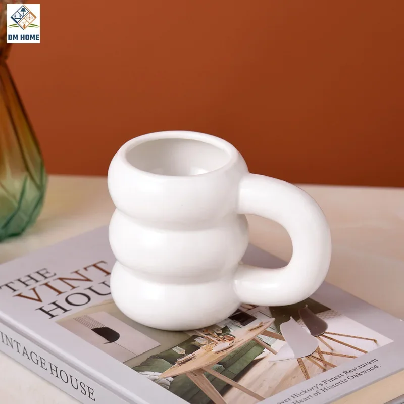 

Милые Пузырьковые керамические кружки, кофейные чашки, корейские дизайнерские круглая кофейная чашка для завтрака, молока, сока, чая, чашка с ручкой