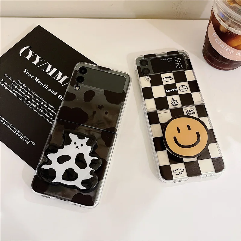 

INS Checkerboard Cow Holder Phone Case for Samsung Galaxy Z Flip 4 3 Hard Cover for ZFlip3 Zflip4 Solid Shell Bracket