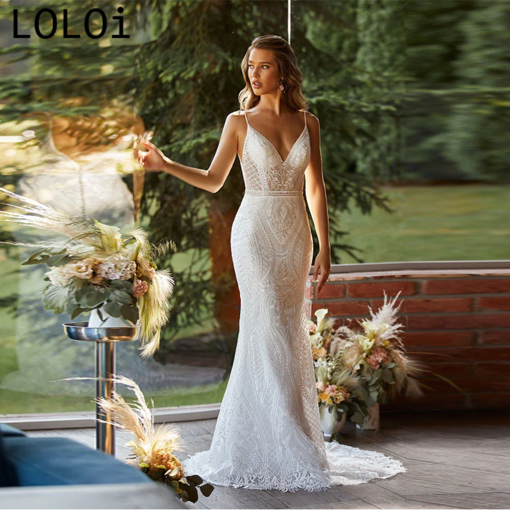 

Simple Boho Mermaid Trailing Skirt Wedding Dress V-Neck Leaky Back Spaghetti Straps