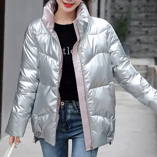 

Женская зимняя куртка на хлопковом наполнителе, с воротником-стойкой