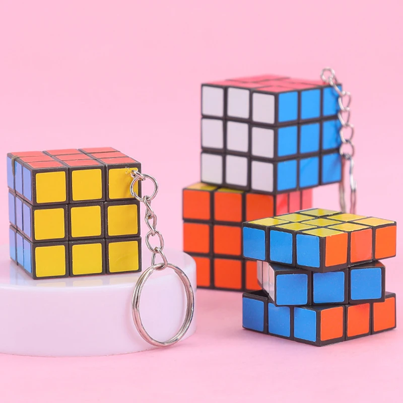 

Magic Cube 3x3cm Keychain Funny Hyperbole Puzzle Rubik's Magic Cube Charms Pendant Key Ring Fashion Jewelry Gift