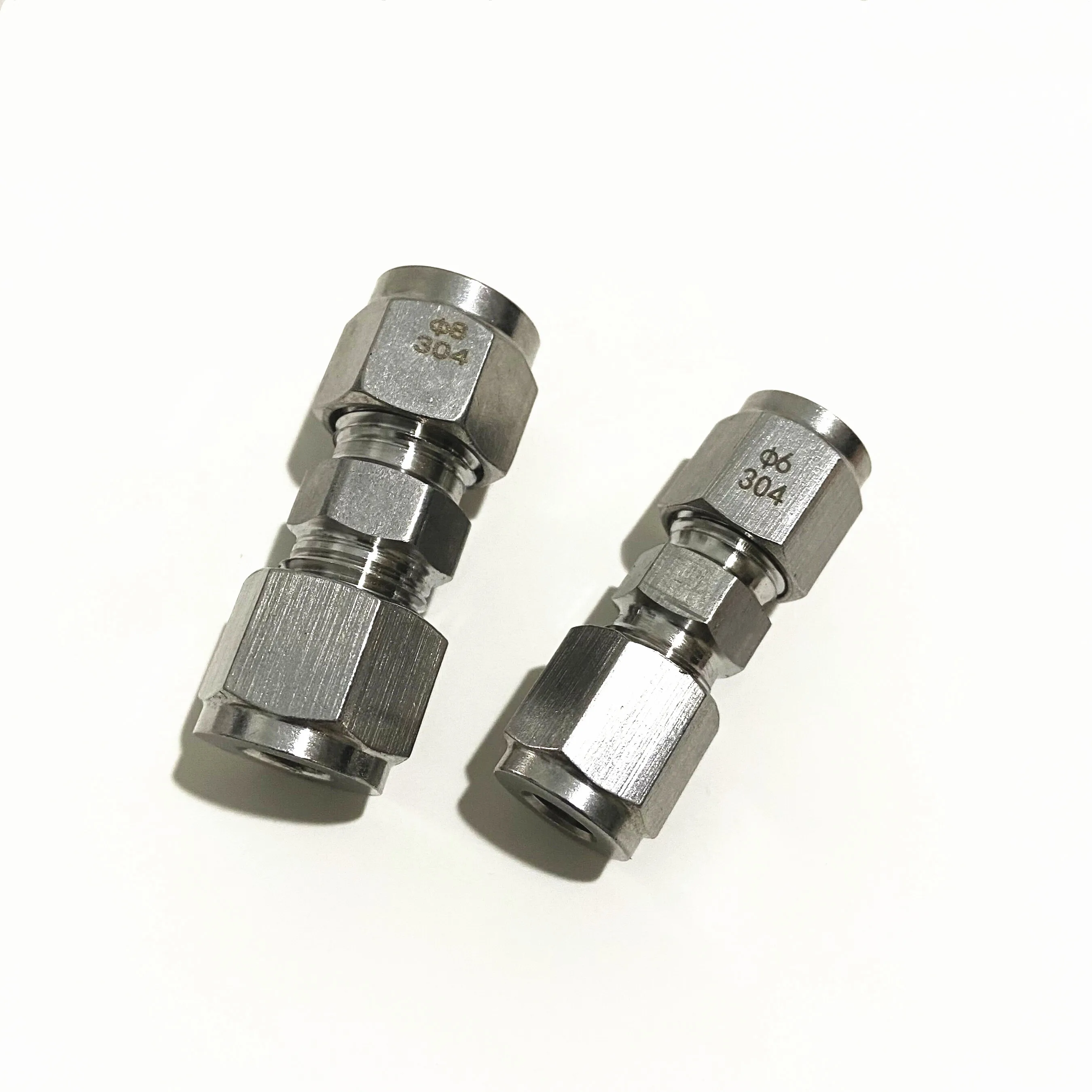 

Соединительный штуцер для труб из нержавеющей стали 304