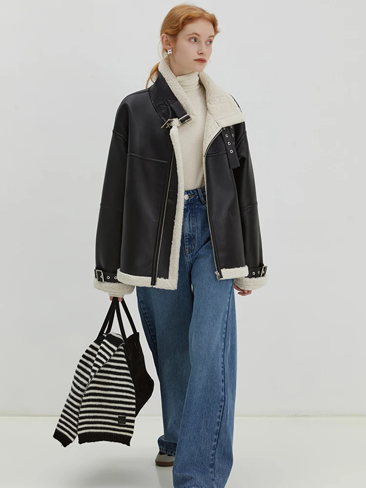 Рисунок 5 - Утепленная зимняя женская куртка MOLAN