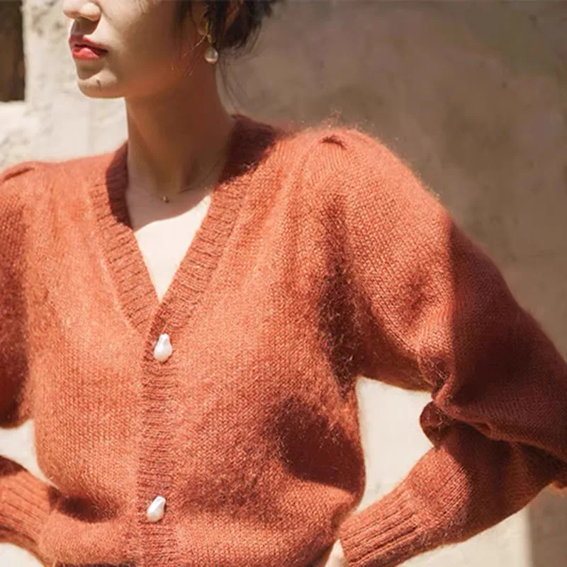 Новинка Осень-зима 2023 вязаный мягкий теплый винтажный кардиган Morhair с жемчугом