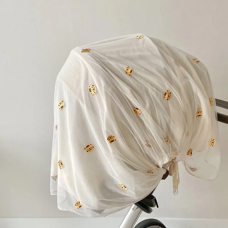 

Детская коляска с вышивкой