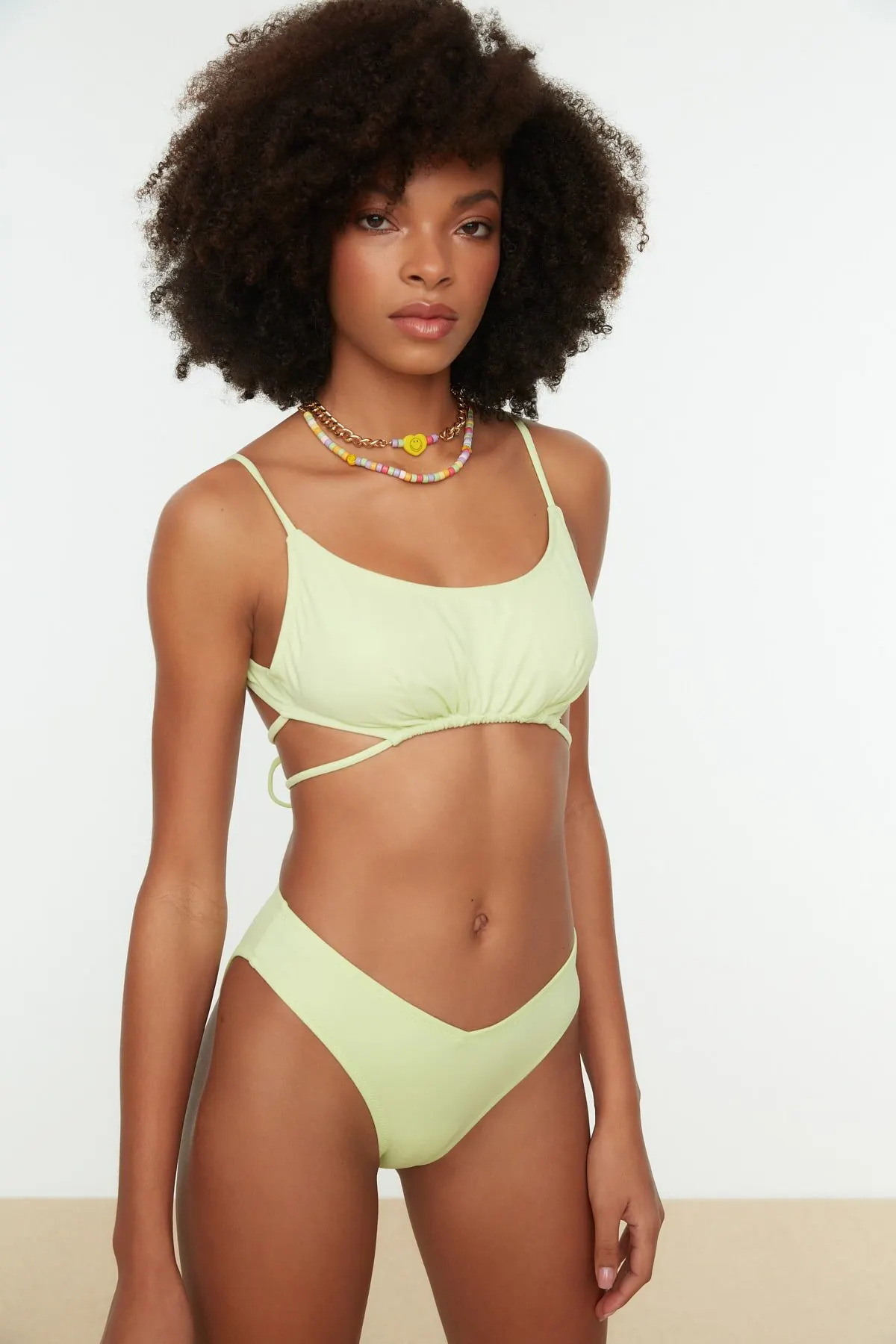 

Женское бикини с V-образным вырезом и чашками пуш-ап, 2022