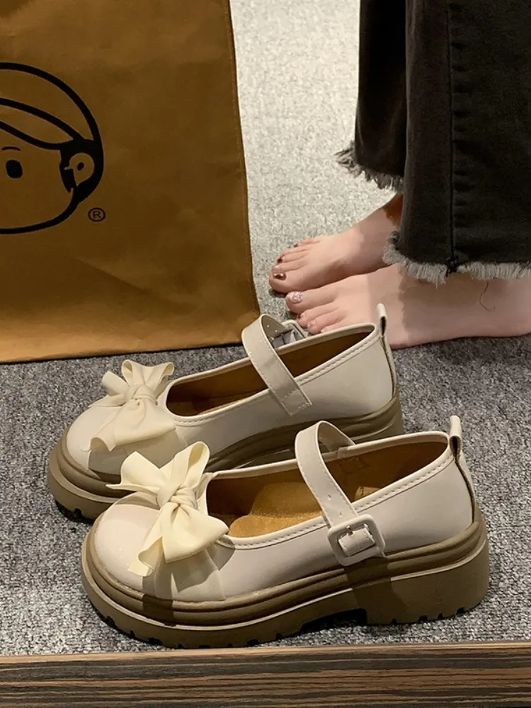 

Shoes Woman Flats Round Toe Clogs Platform Loafers With Fur Casual Female Sneakers All-Match Oxfords British Style Dress Comfort