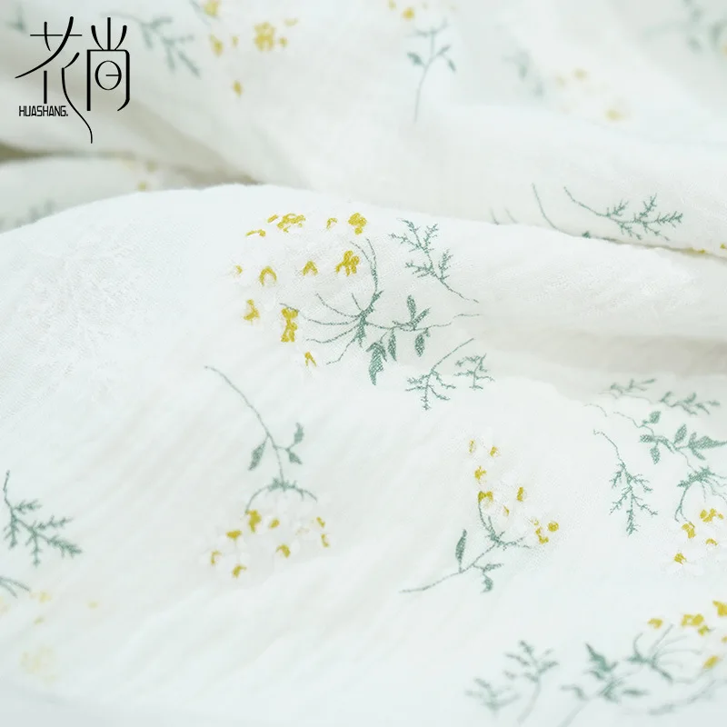 

Двухслойная креп-ткань из чистого хлопка с мелкими цветочными фрагментами, двухслойная хлопковая марлевая ткань для домашней одежды, пижамная ткань