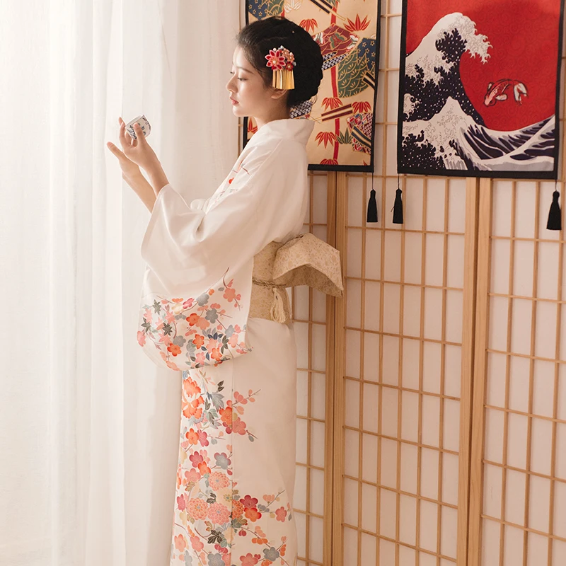 

Japanese Traditional Kimono Retro Style Women's Long Dress Floral Prints Formal Yukata Cosplay Costume Performing Dress