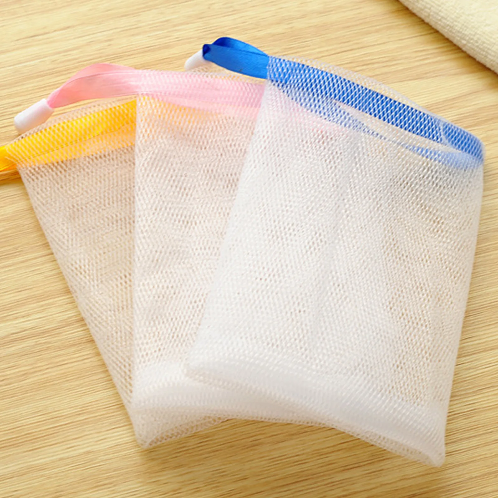 

Clean Foaming Mesh Bag Portable Hangable Soap Saver Bag Bath Shower Foaming Mesh Net Cleansing Delicate Foam Network
