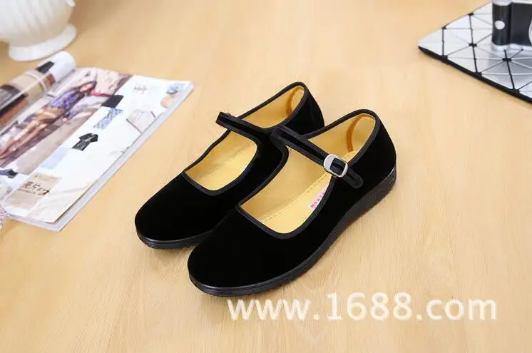 

D118 Fashion Hot High Quality Plus Black low Mens Running Shoes Comfortable Sports Lightweight Sneakers Original size 40-45