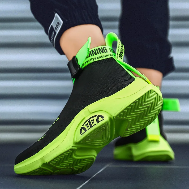 Spring Design Mesh Yellow Sock Shoes for Male Lightweight Breathable Men's Running Shoes Slip-on Letter Platform Sneakers Men