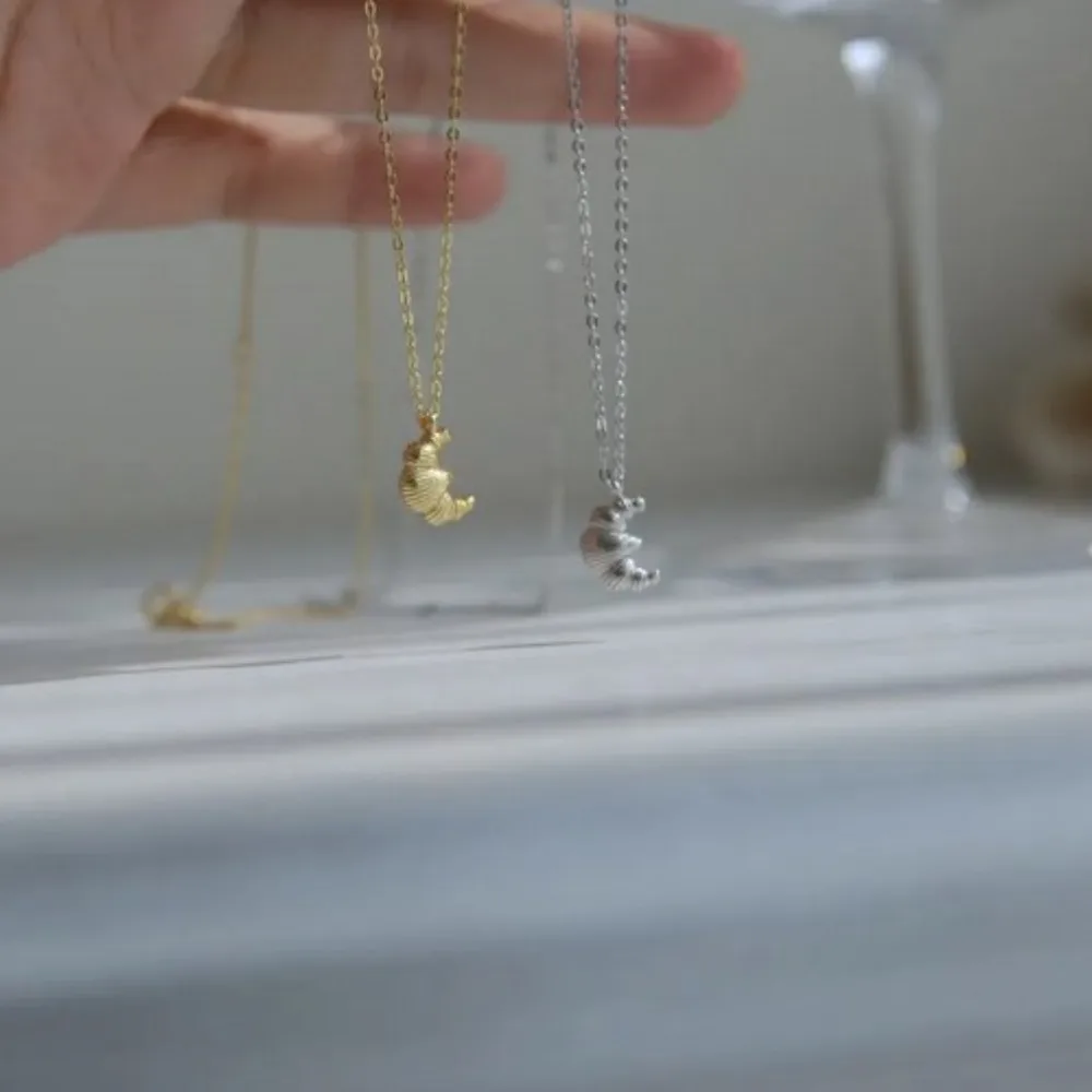 Медное ожерелье в форме круассана элегантная геометрическая форма подвеска