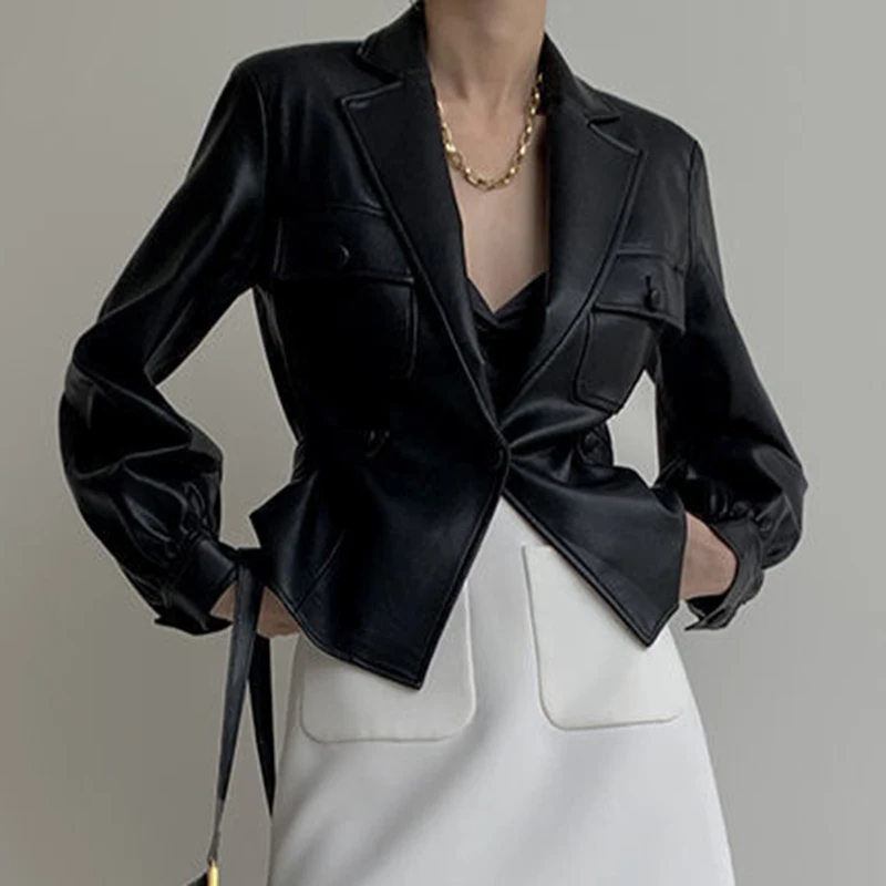 Autumn and Winter 2022 New Genuine Leather  Neck Button Waistband Design Pocket Short Slim Leather Dress Women