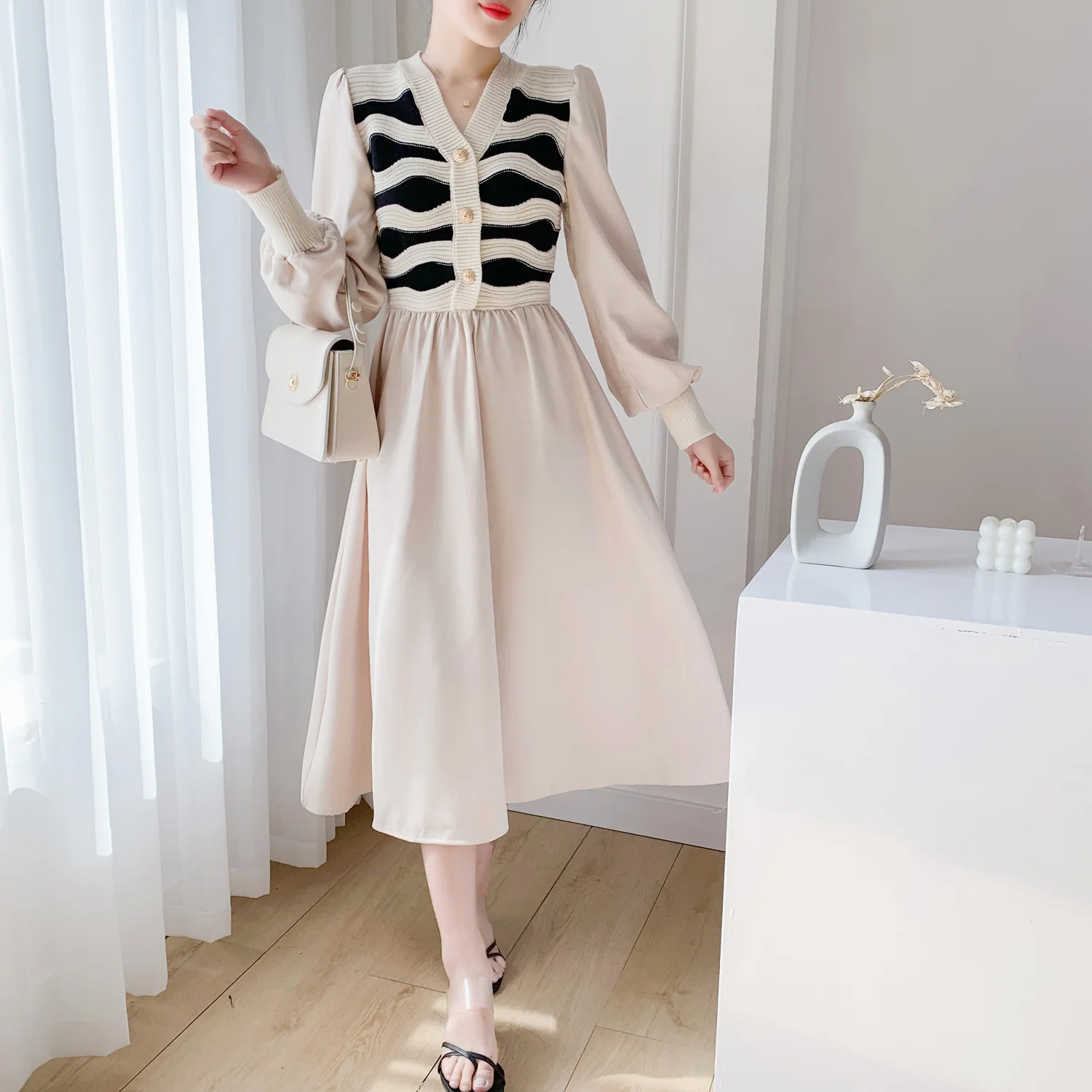 

Dresses For Women 2023 Temperament V-Neck Striped Knitted Patchwork Dress French Vintage Buttons Midi Ladies Dresses Vestidoes