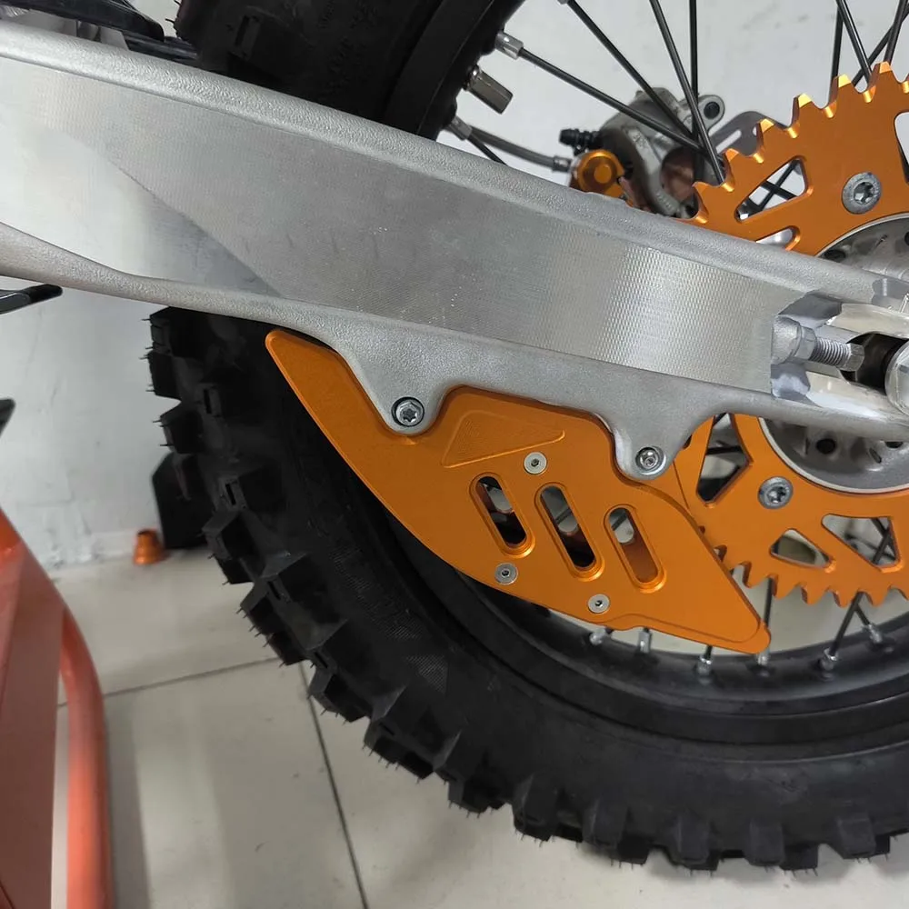 Для KTM EXC 300 EXCF SX SXF XC XCF XCW XCFW TPI Six Days 125 150 250 350 400 450 500 2023 2024 Защита направляющей цепи