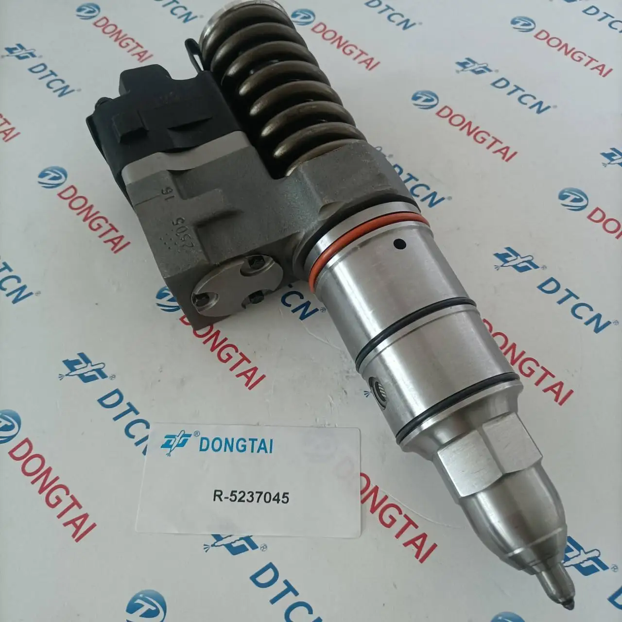 Топливный инжектор Diesel S60 R-52337045 для дизельных автомобилей |