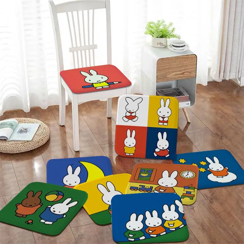 

MINISO Cute Miffy Nordic Printing Seat Pad Household Cushion Soft Plush Chair Mat Winter Office Bar Chair Cushions