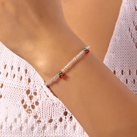 Белый браслет из бисера dibeillia