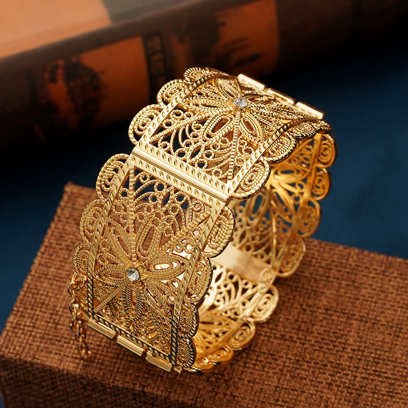 

Hollowed Design Gold Bangles for Women Algerian Bridal Hand Jewelry Crystal Gold Bracelets Side Open Ethnic Wedding Collections