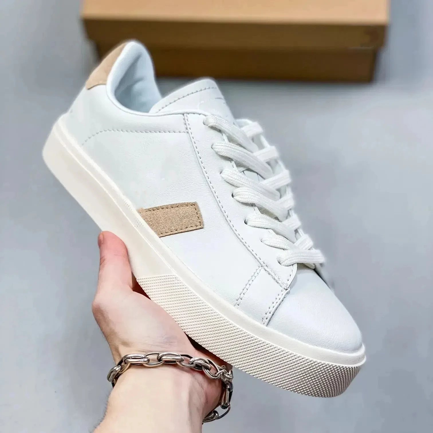 Оригинальные роскошные брендовые мужские кроссовки в стиле ретро V10 с буквенным