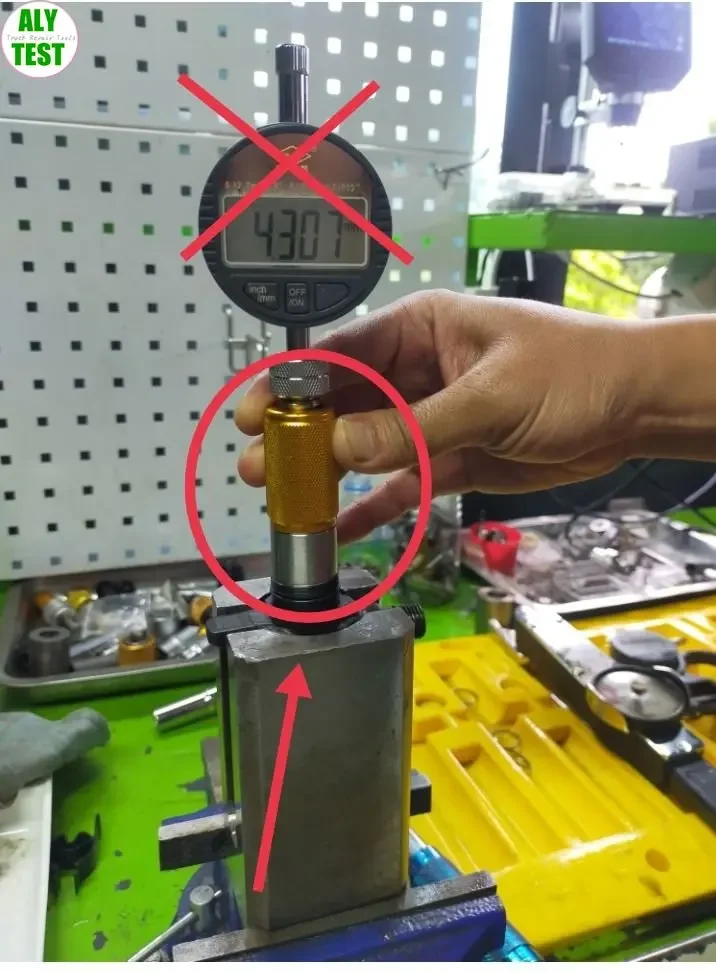 Для инжектора DENSO инструмент для измерения хода подъема воздушного зазора
