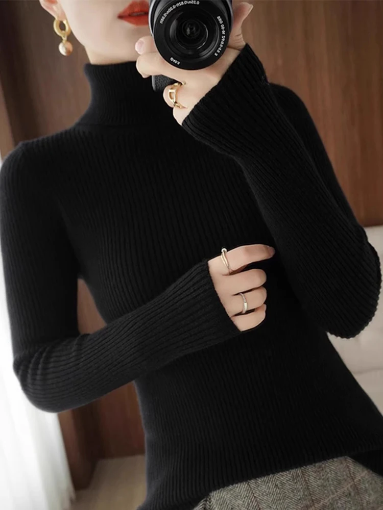 Plus Size This Year's Popular Beautiful Western Sle High end Chic Design Sense Inner wear Base Black Turtleneck Knitwear Winter