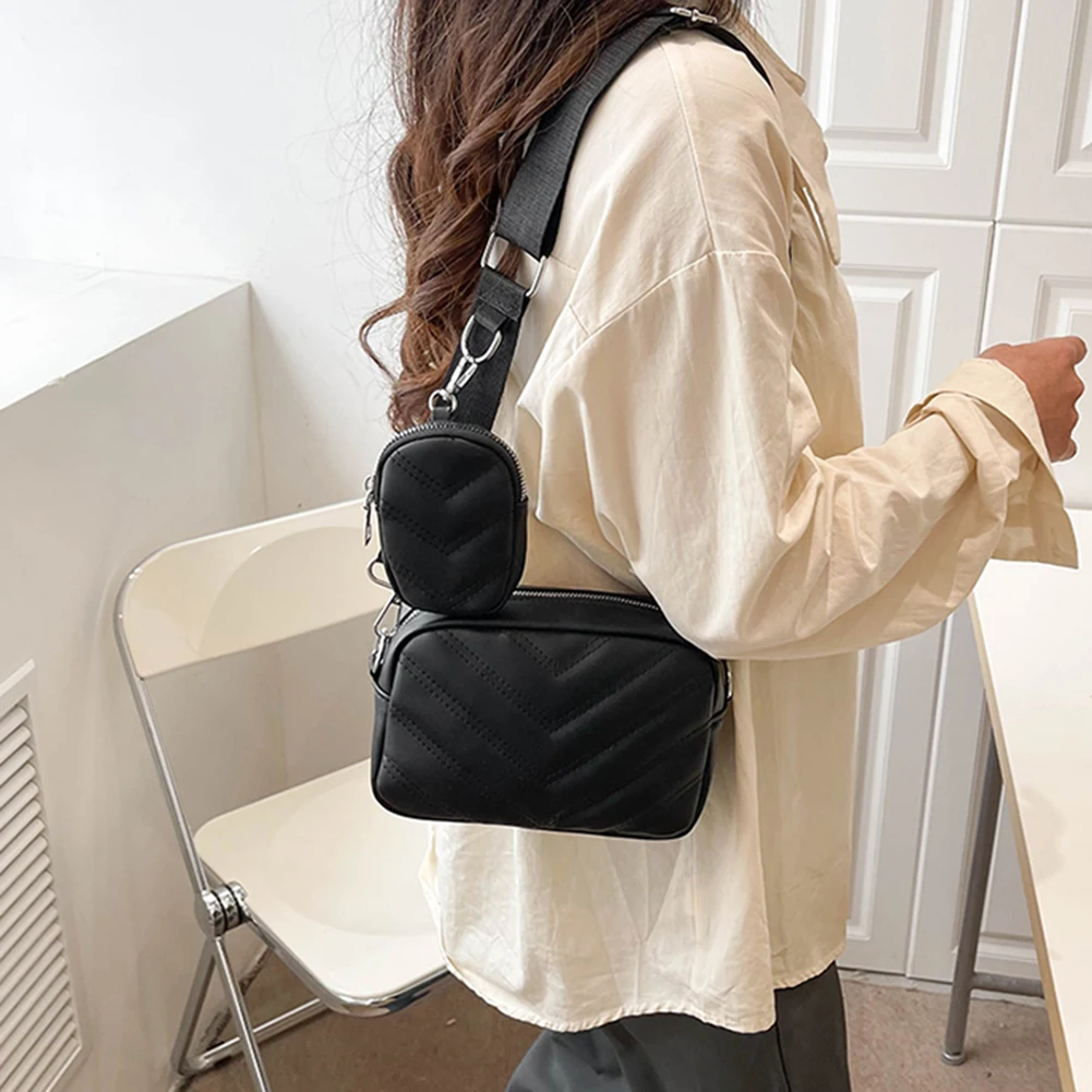 

Quilted Crossbody Bag with Coin Pouch Women Pillow Crossbody Bag Storable with Zipper Removable Shoulder Strap for Work Vacation