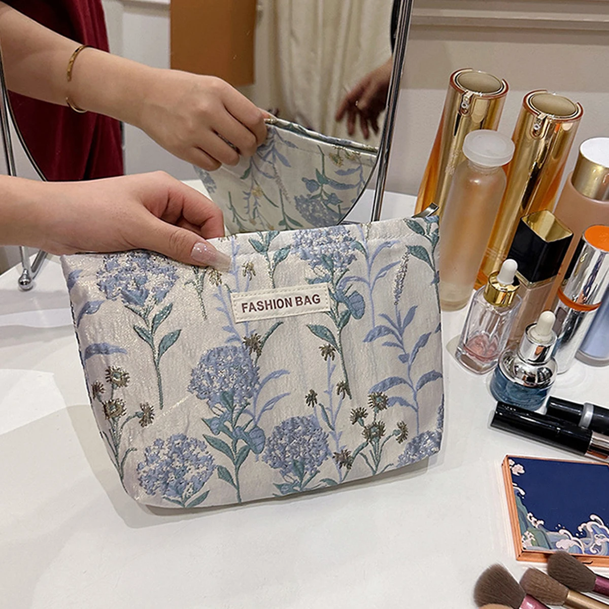 Модная женская косметичка YANZAI портативная сумка для туалетных принадлежностей