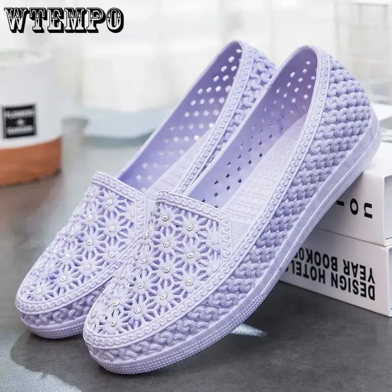 

WTEMPO New Flats Women Summer Solid Hollow Out Slip-ons Nurse Shoes Female Fashion Casual Breathable Shallow Shoes Wholesale