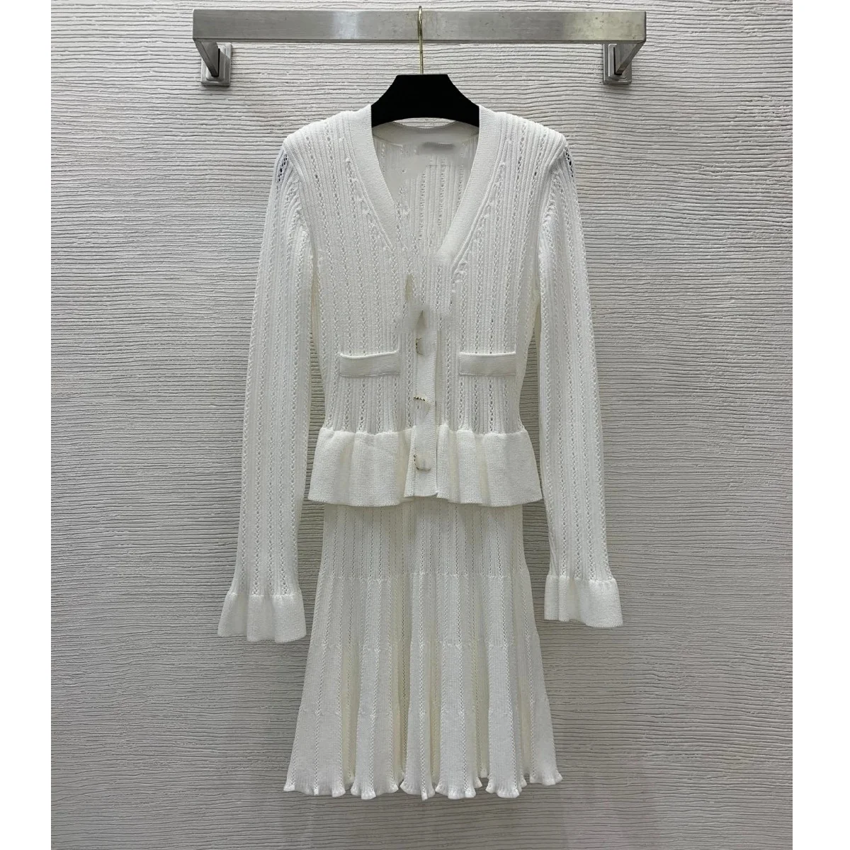 Женское трикотажное платье Traf-mini с ромбовидными пуговицами качественная одежда